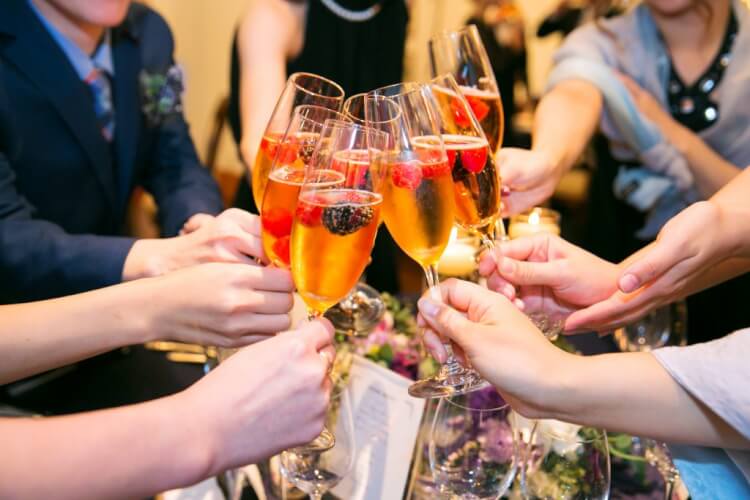 結婚相談所の集客に婚活パーティーを開く