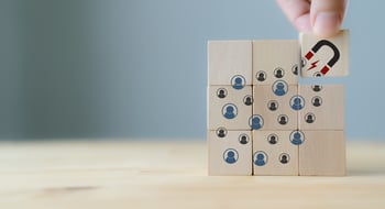 ナーチャリングとは？施策の4つのポイントやメリットを解説